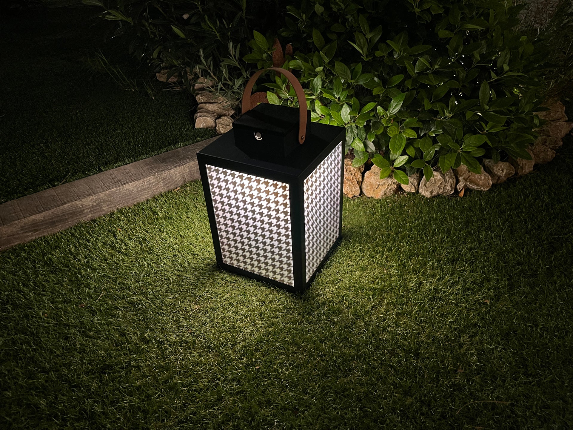 Lanterne solaire COUTURE