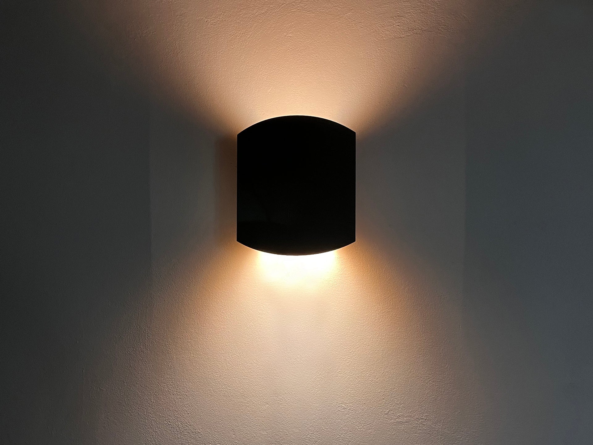 AP012 Wall Light
