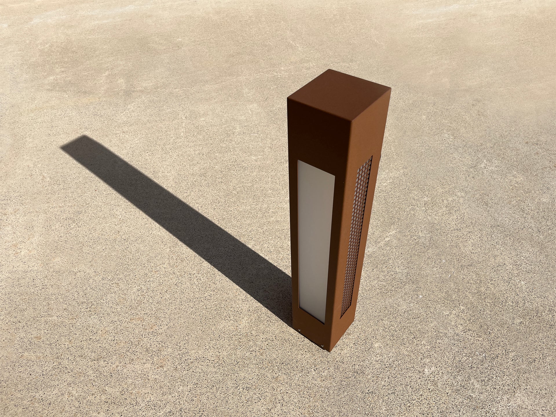 Solar wall light test
