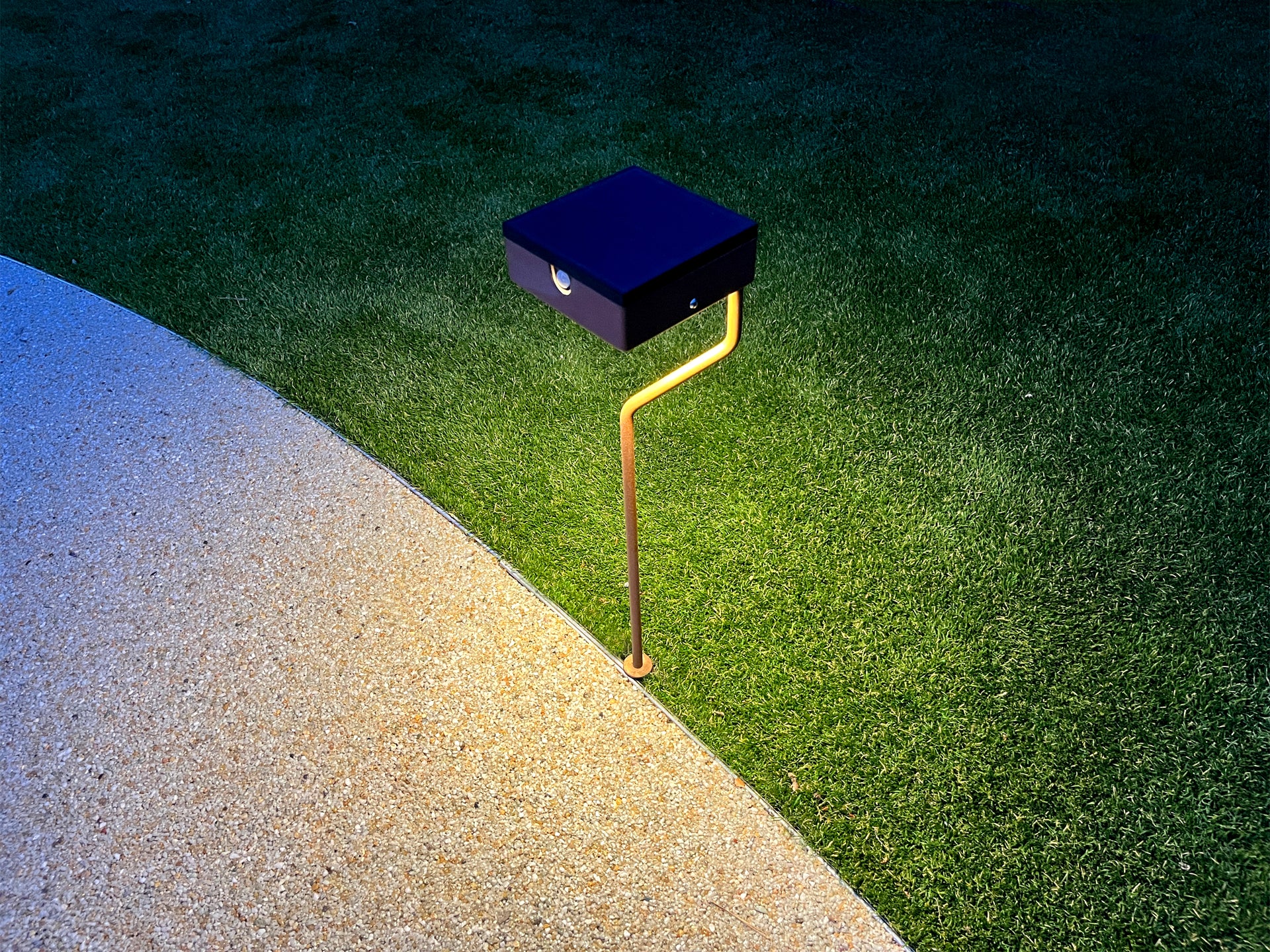 Solar wall light test