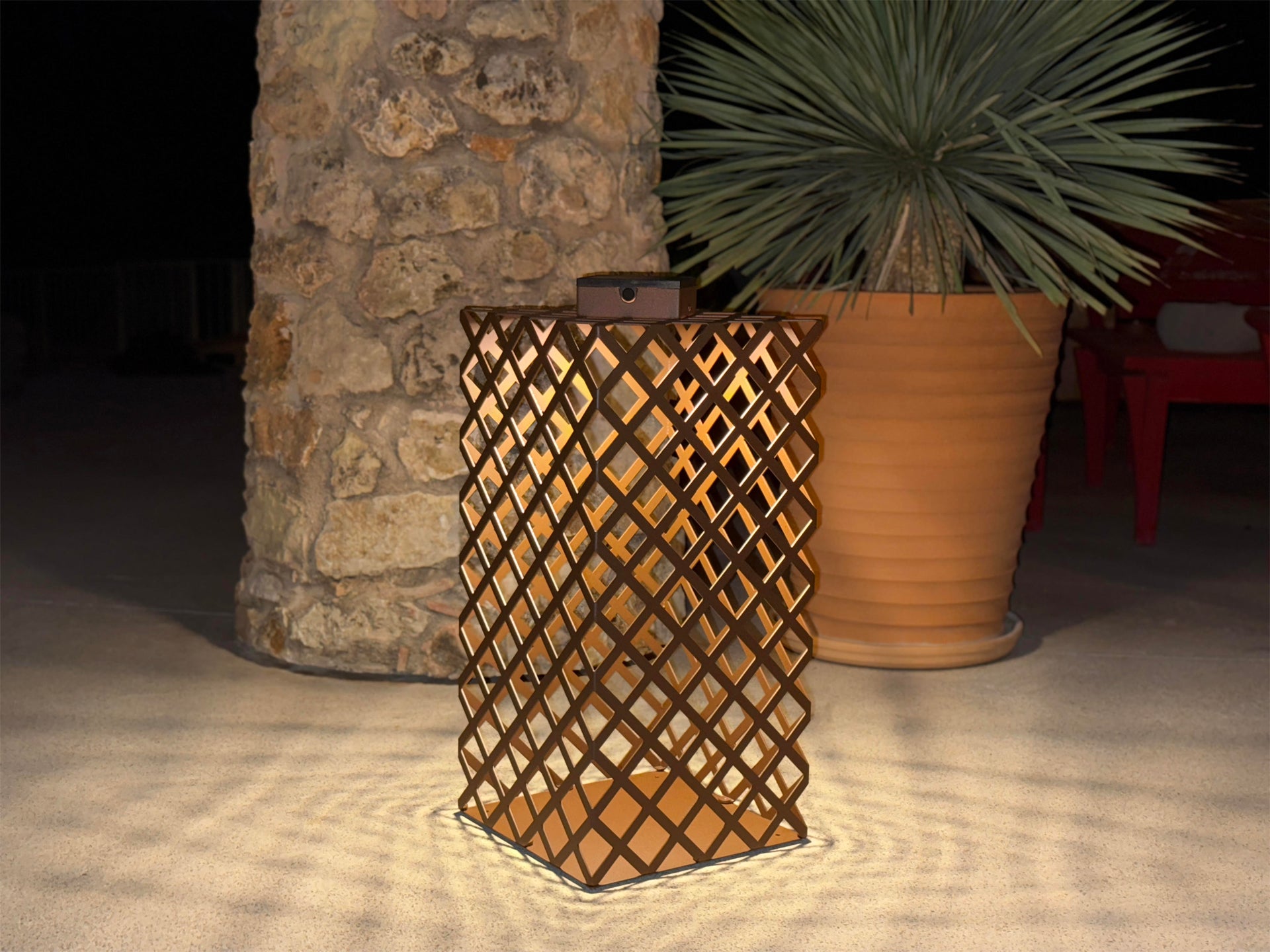 Solar wall light test