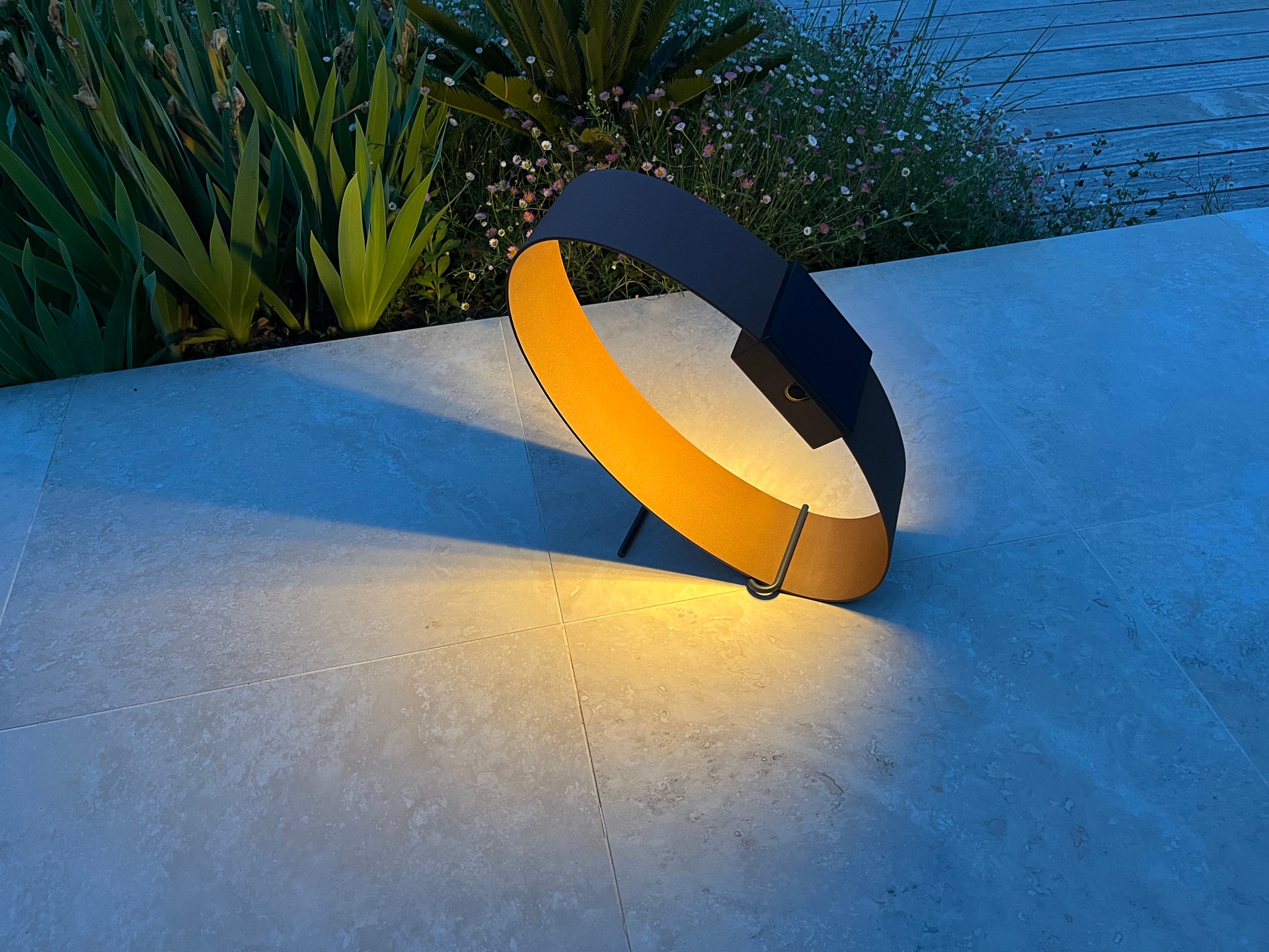 Lanterne solaire RING