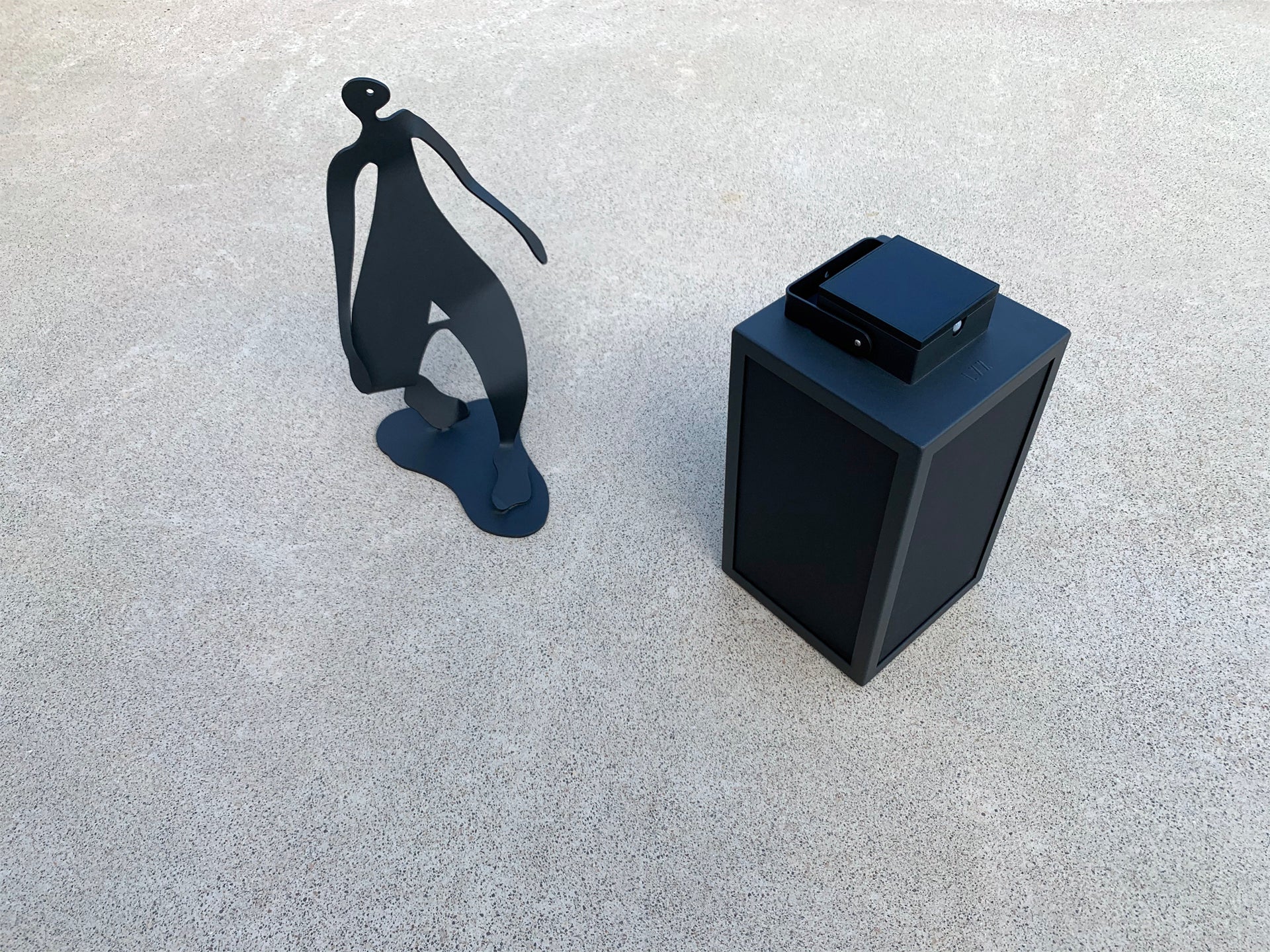 Solar wall light test