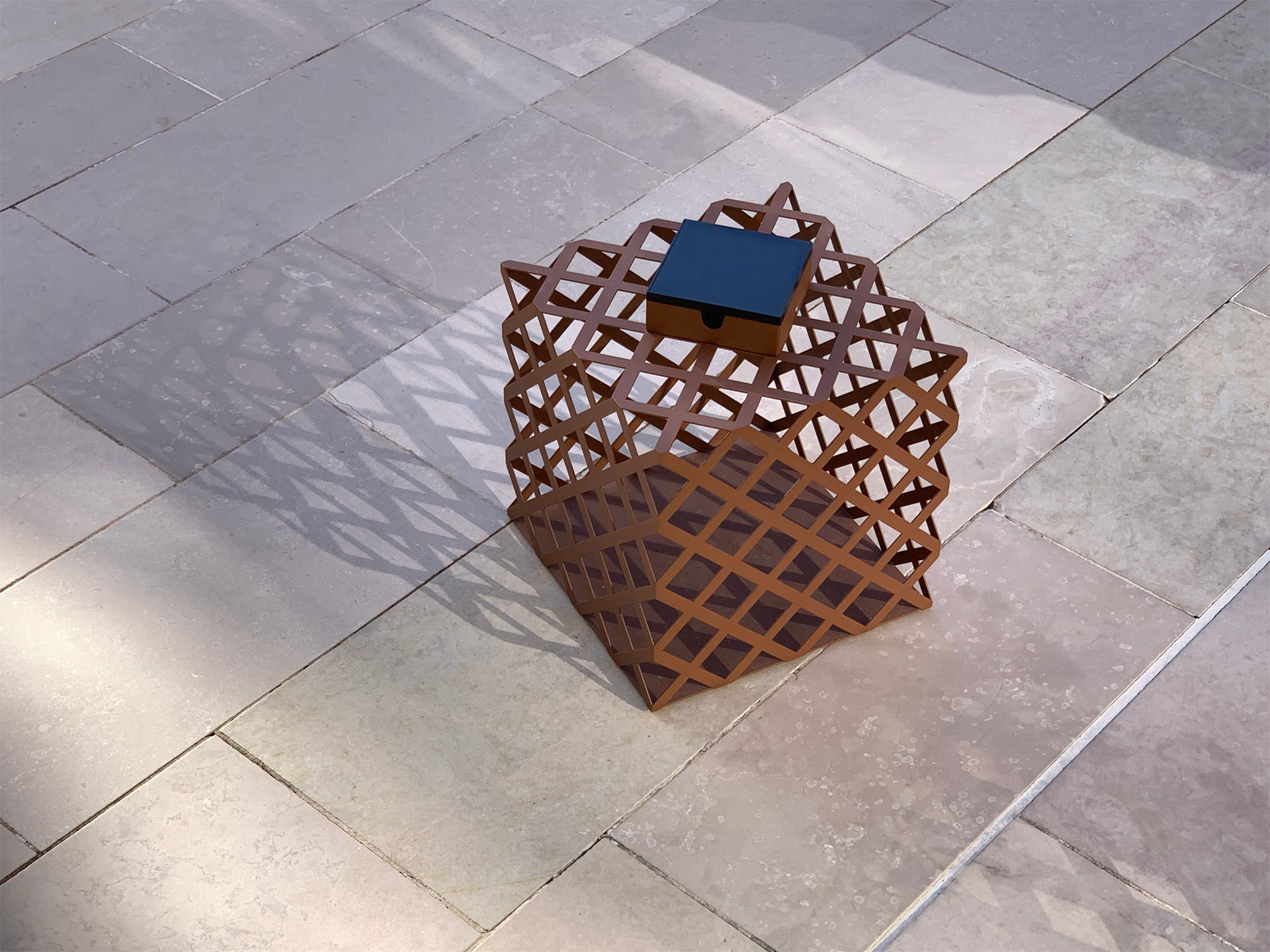 Solar wall light test