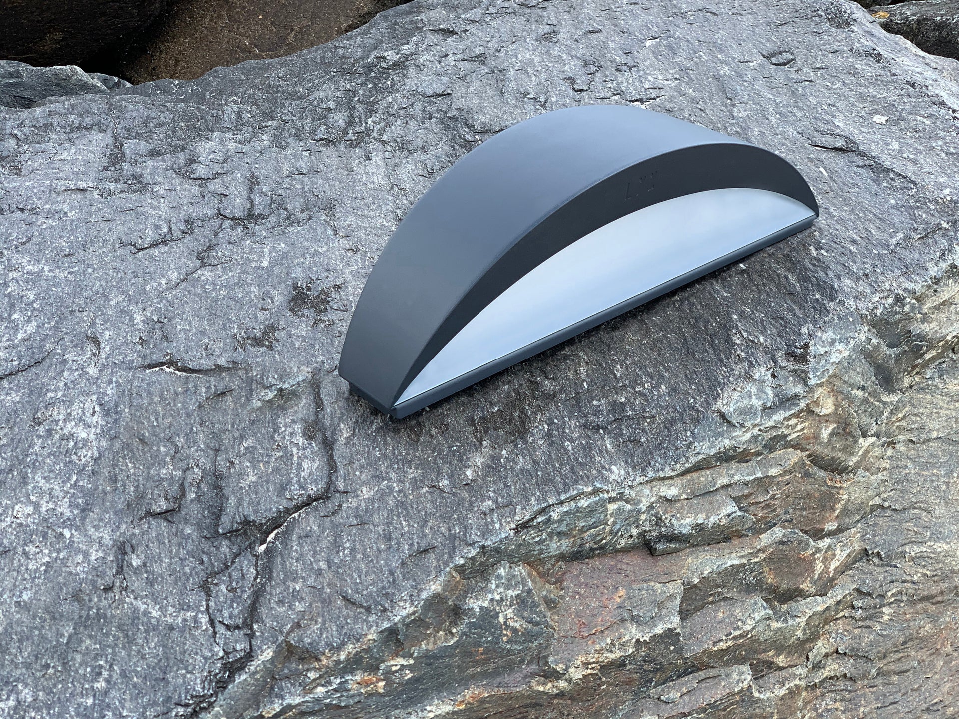 Solar wall light test