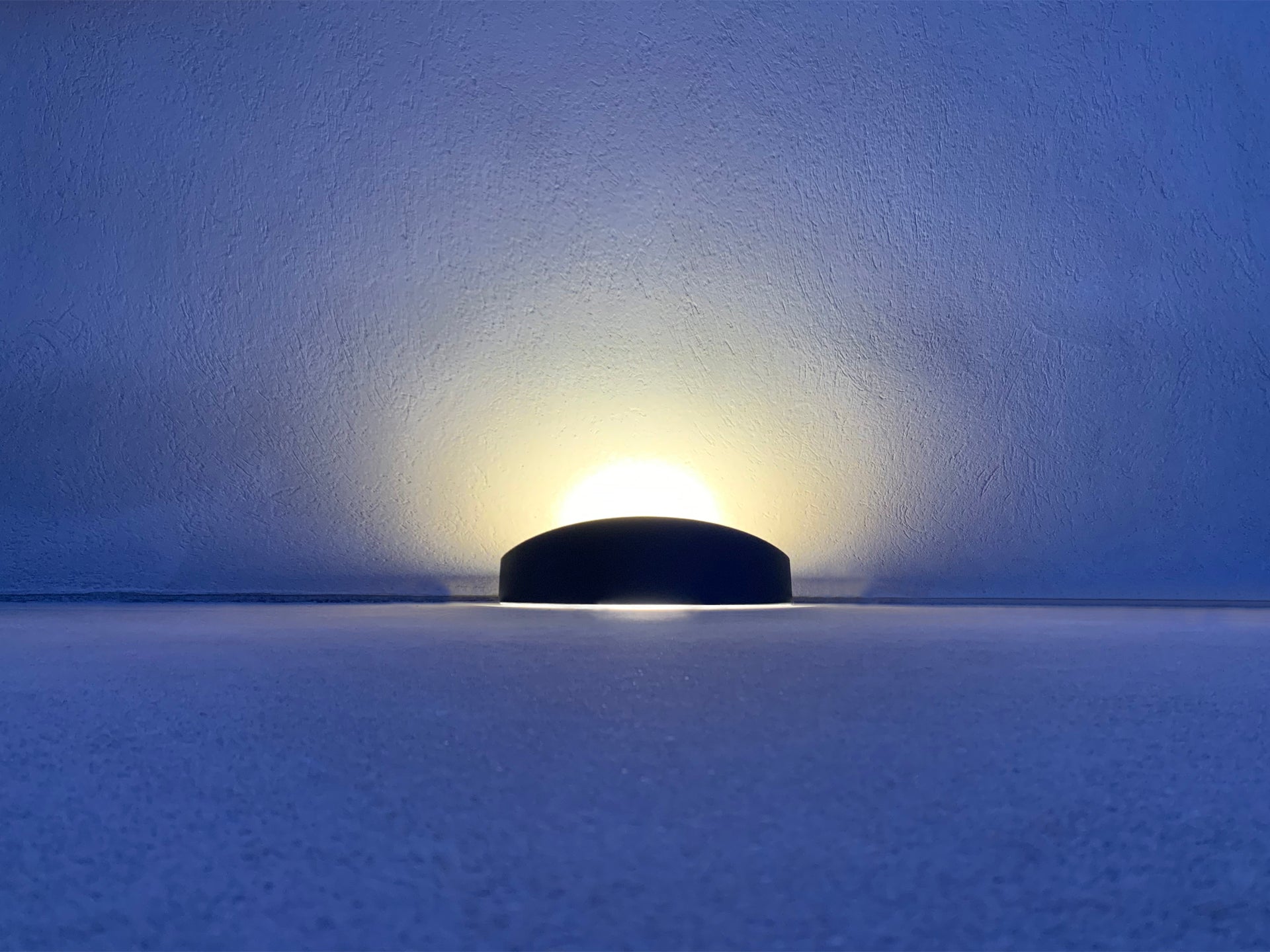 Solar wall light test